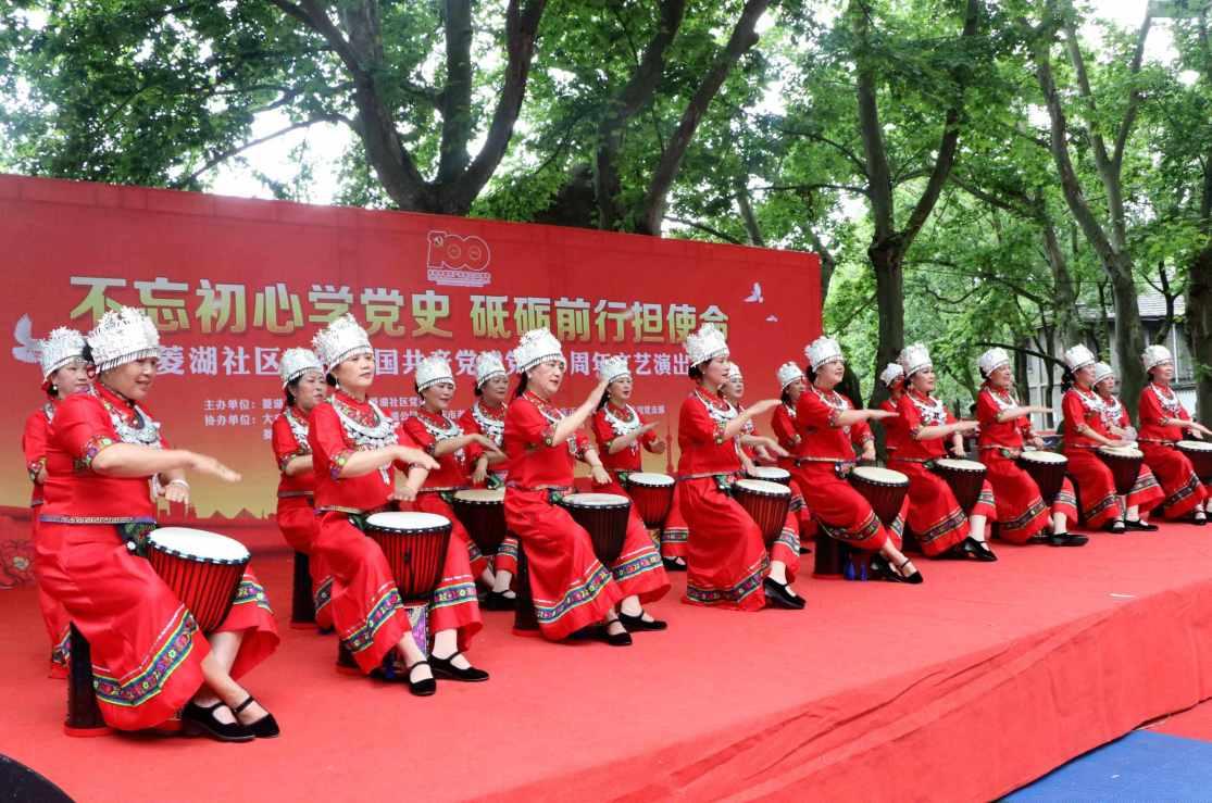 女孩与男友分手后，该如何调整心态？